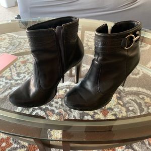 Black heeled boots size 8 in great condition from Ramarim